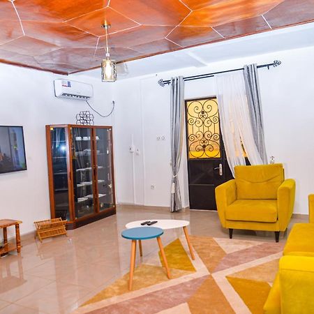 Appartement Meuble 2 Chambres Avec Salle De Bain - 1 Salon - 1E Cuisine - La Concorde - Quartier Nkomkana Yaoundé Exteriér fotografie