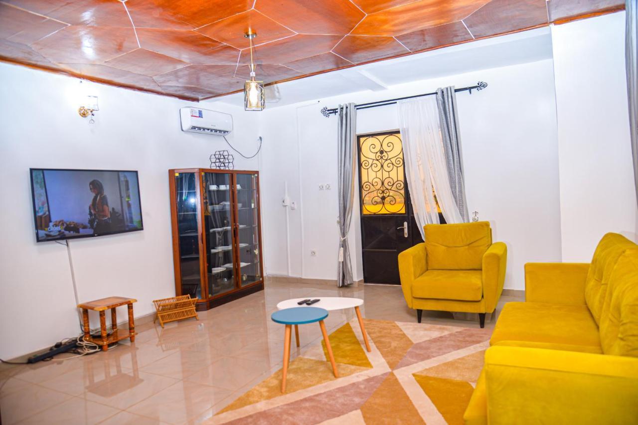 Appartement Meuble 2 Chambres Avec Salle De Bain - 1 Salon - 1E Cuisine - La Concorde - Quartier Nkomkana Yaoundé Exteriér fotografie